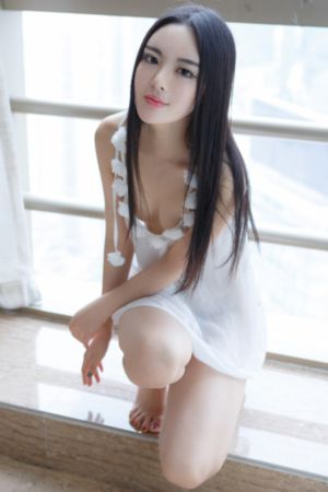 比基尼美女